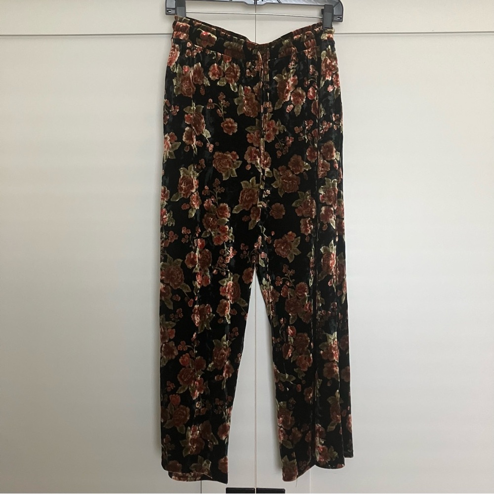 Floral Velvet Culottes - Picture 16 of 16